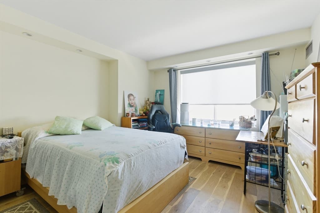 Condominium at 8-12 Museum Way # 1506, Cambridge MA 02141, Cambridge, photo 8 of 16