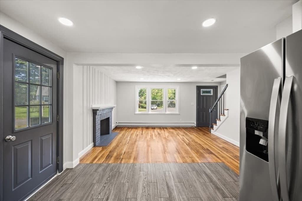 Single Family Residence at 15 Boyden Drive, Foxboro MA 02035, photo 17 of 40