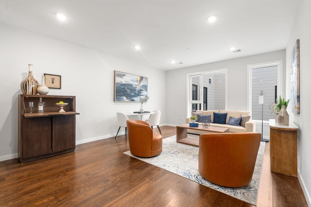 Condominium at 267 Old Colony # 510, Boston MA 02127, Boston, photo 7 of 28