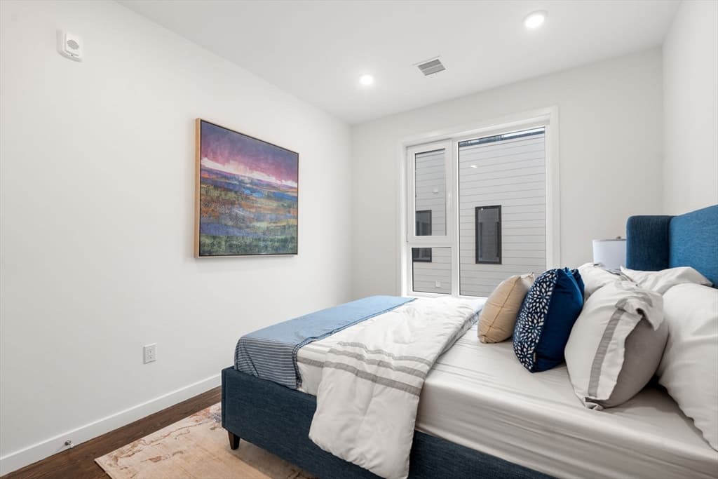 Condominium at 267 Old Colony # 510, Boston MA 02127, Boston, photo 14 of 28