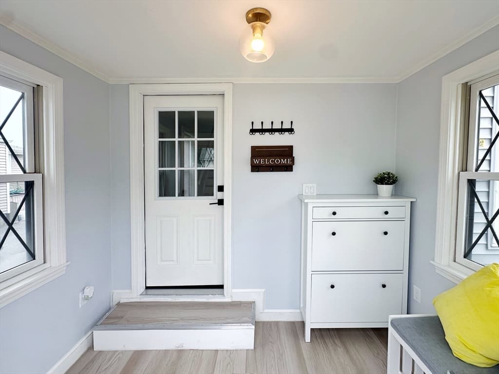Condominium at 28 Arnold St # 28, Quincy MA 02169, photo 2 of 21