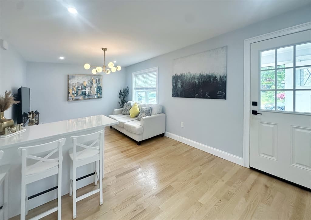 Condominium at 28 Arnold St # 28, Quincy MA 02169, photo 7 of 21