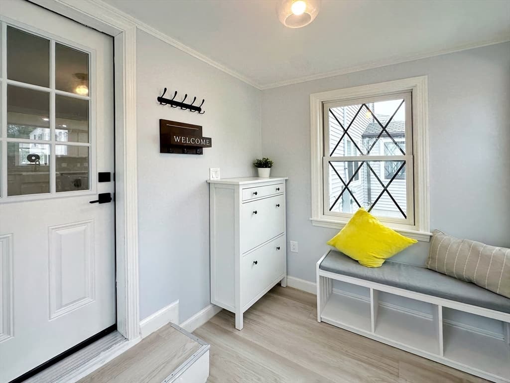 Condominium at 28 Arnold St # 28, Quincy MA 02169, photo 3 of 21
