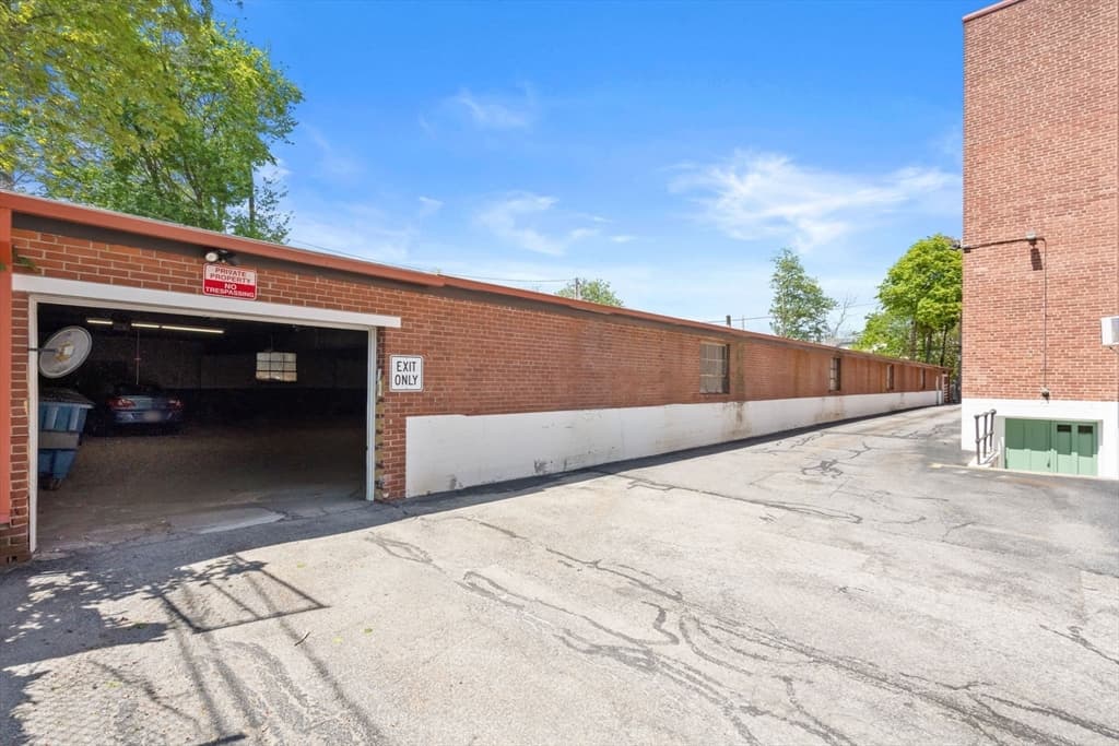 10 Ashland St # 2L, Worcester MA 01609 photo 5