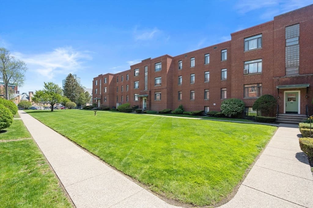 10 Ashland St # 2L, Worcester MA 01609 photo 21