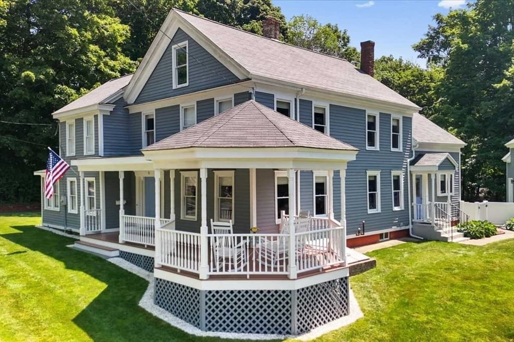 78 Highland St, Holden MA 01520