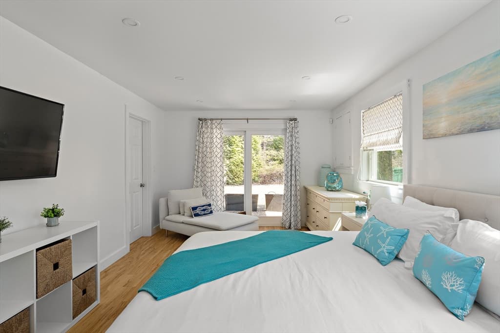 13 Young Street, Edgartown MA 02539 photo 17