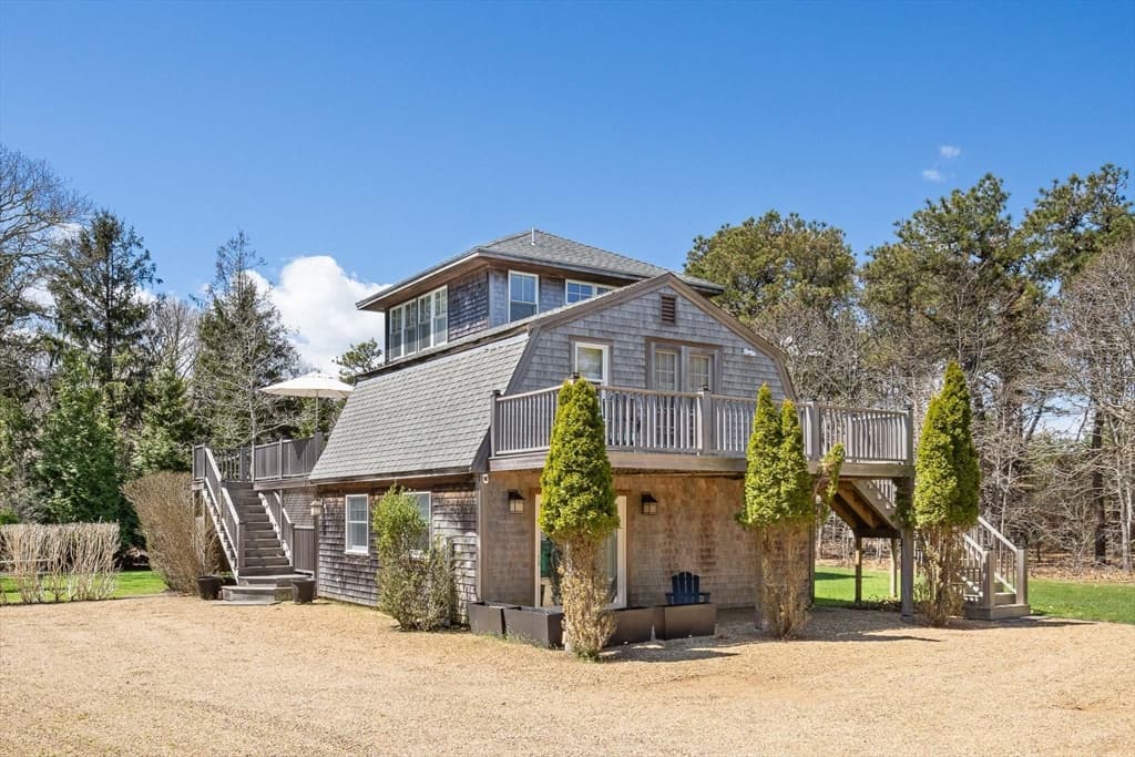 13 Young Street, Edgartown MA 02539