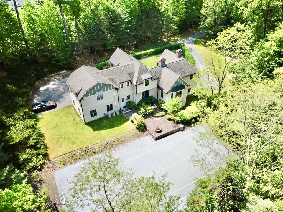 130 Summer St, Weston MA 02493 photo 2
