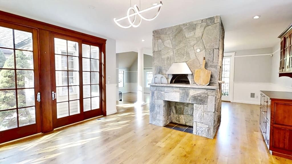 130 Summer St, Weston MA 02493 photo 4
