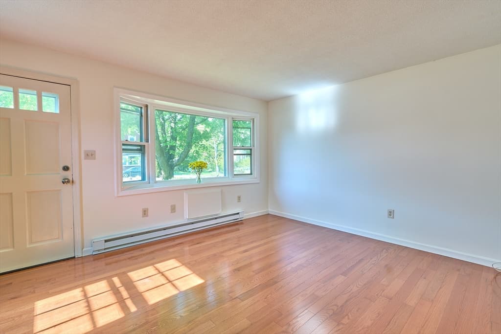 179 Pleasant Valley St # A, Methuen MA 01844 photo 4