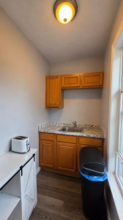 16 W Oberlin St, Worcester MA 01610 photo 5