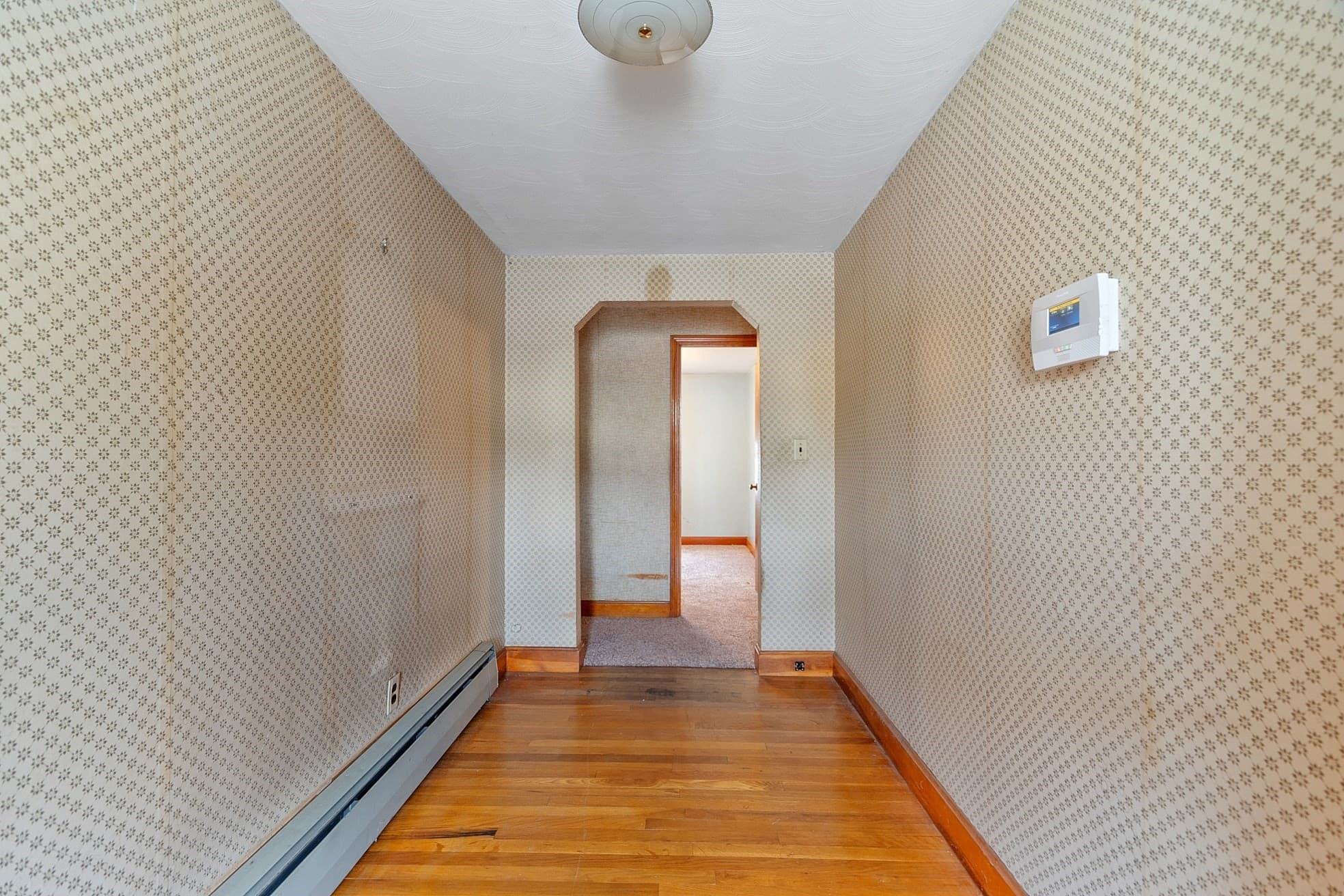 Single Family Residence at 1064 Lakeview Ave, Dracut MA 01826, photo 20 of 30