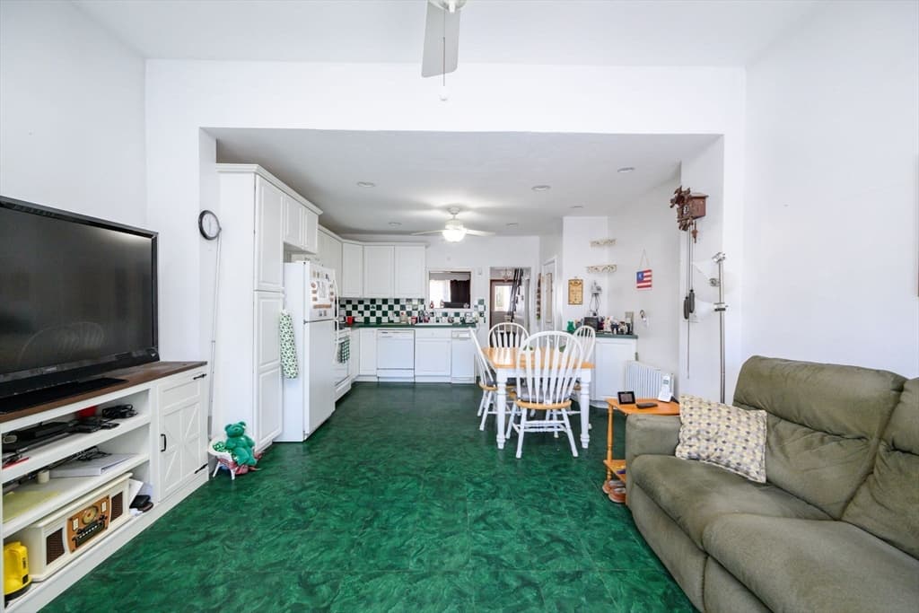 Single Family Residence at 463 E 6th St, Boston MA 02127, Boston, photo 10 of 24