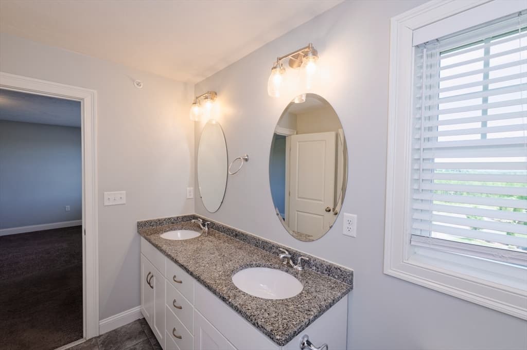 1204 Hazelwood Way # 1204, Clinton MA 01510 photo 17