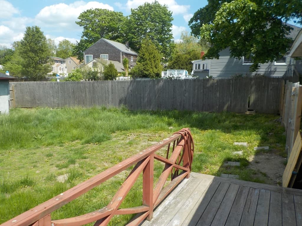 85 Maplewood Ave, Swansea MA 02777 photo 32