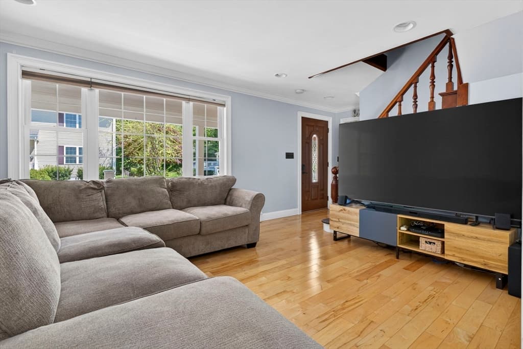 Single Family Residence at 29 Bowman St, Malden MA 02148, photo 9 of 35