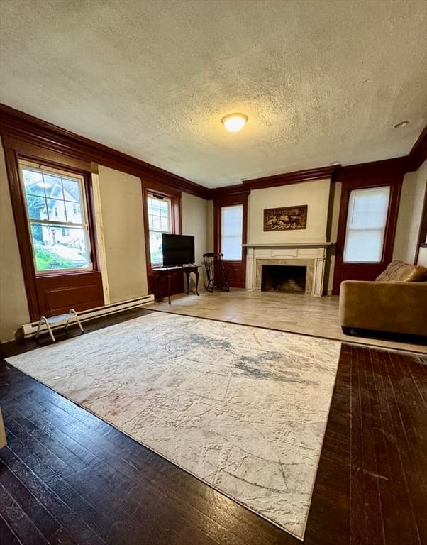 Single Family Residence at 54 Ridgewood Pl, Springfield MA 01103, Springfield, photo 3 of 10