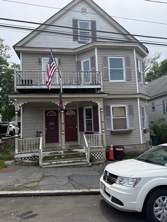 63-65 Sixth St, Lowell MA 01850