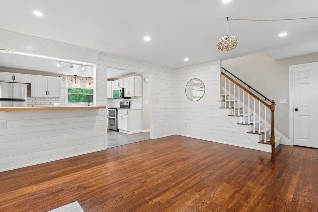 80 Webster St, Douglas MA 01516 photo 14
