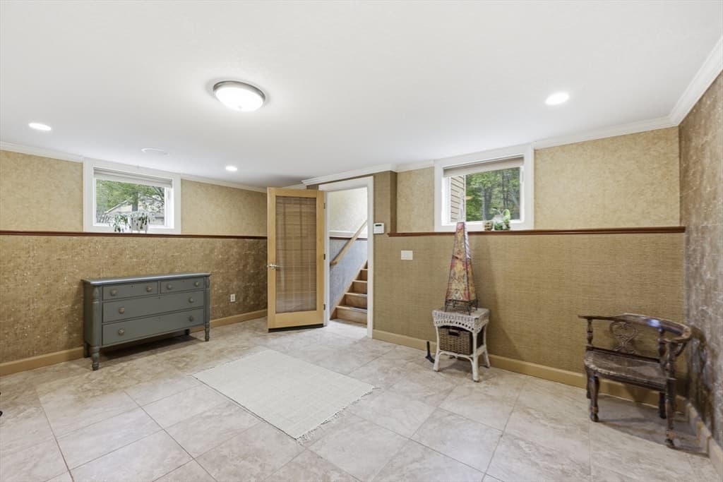 Single Family Residence at 33 Labrie Lane, Holyoke MA 01040, Holyoke, photo 34 of 42