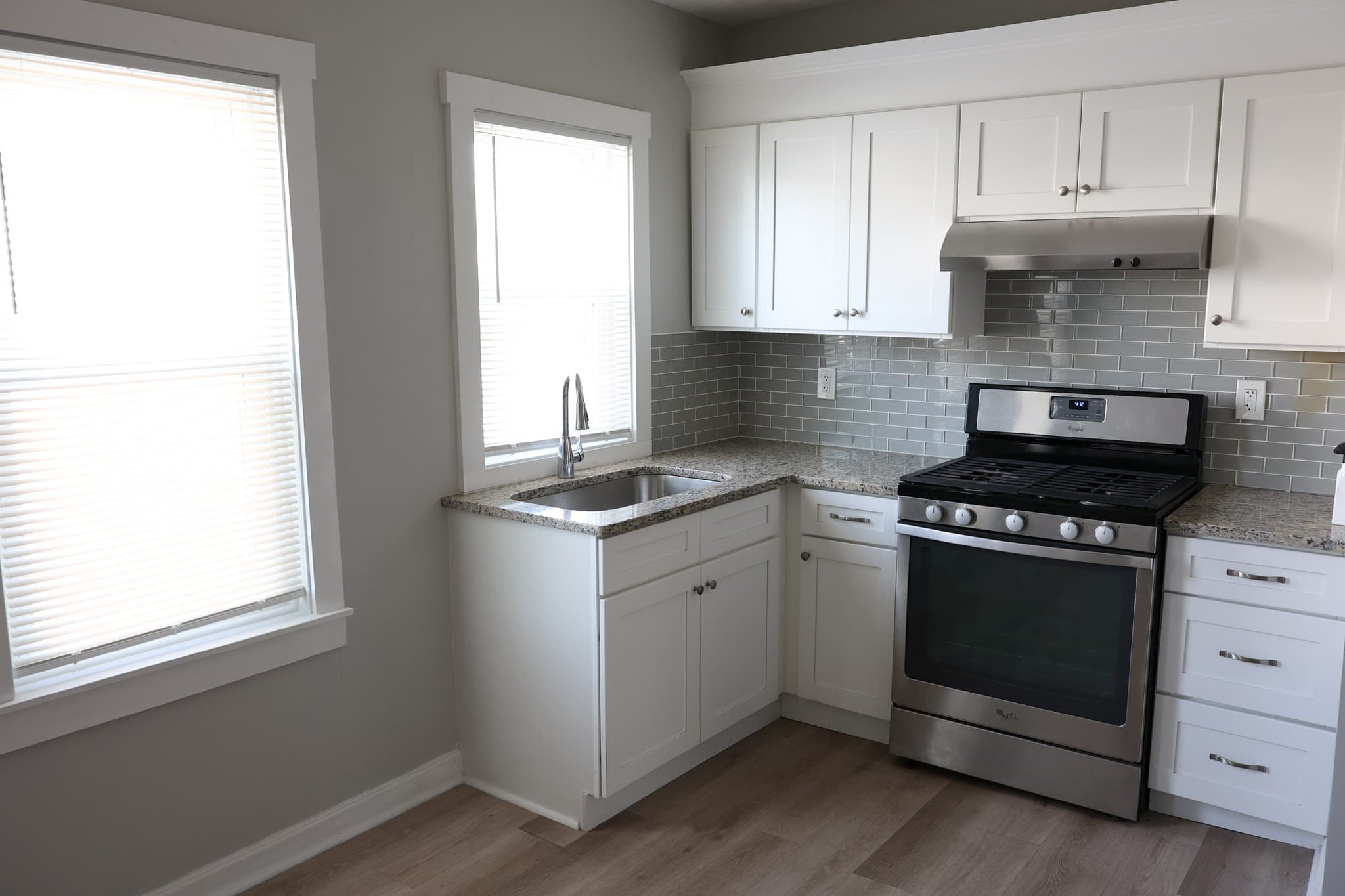 4 Family at 392-394 Shaw St, New Bedford MA 02745, New Bedford, photo 17 of 27