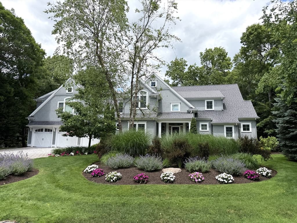 4 Tamarack Ln, Sandwich MA 02563