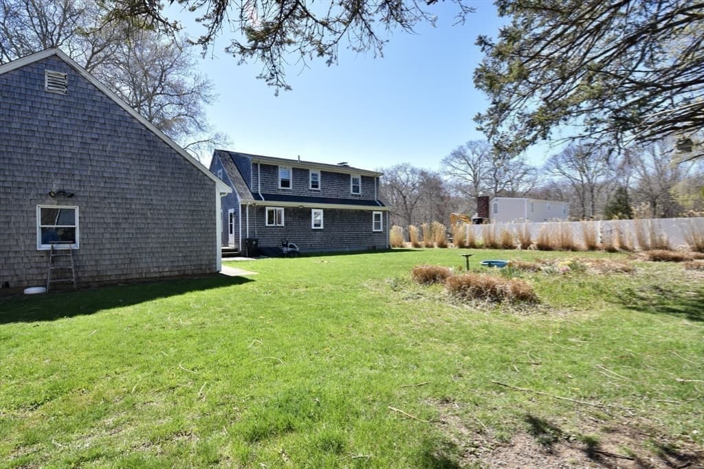 Single Family Residence at 33 Terry Drive, Dartmouth MA 02748, photo 16 of 19