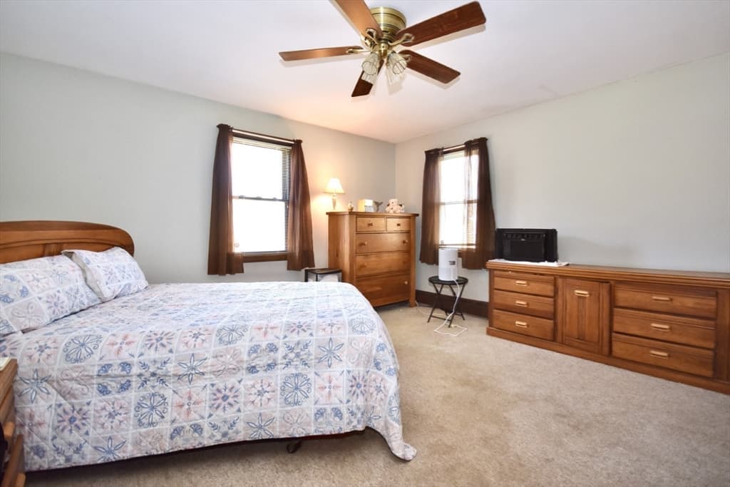Single Family Residence at 33 Terry Drive, Dartmouth MA 02748, photo 8 of 19