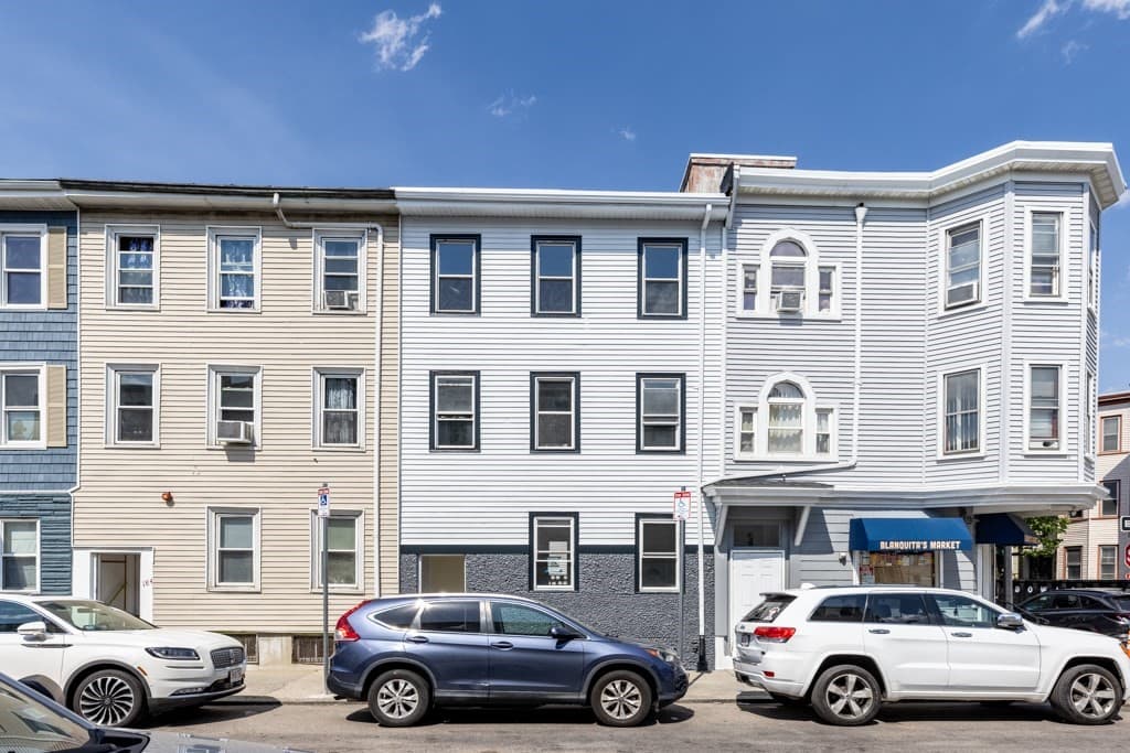 Condominium at 186 Marion # 2, Boston MA 02128, Boston, photo 2 of 16