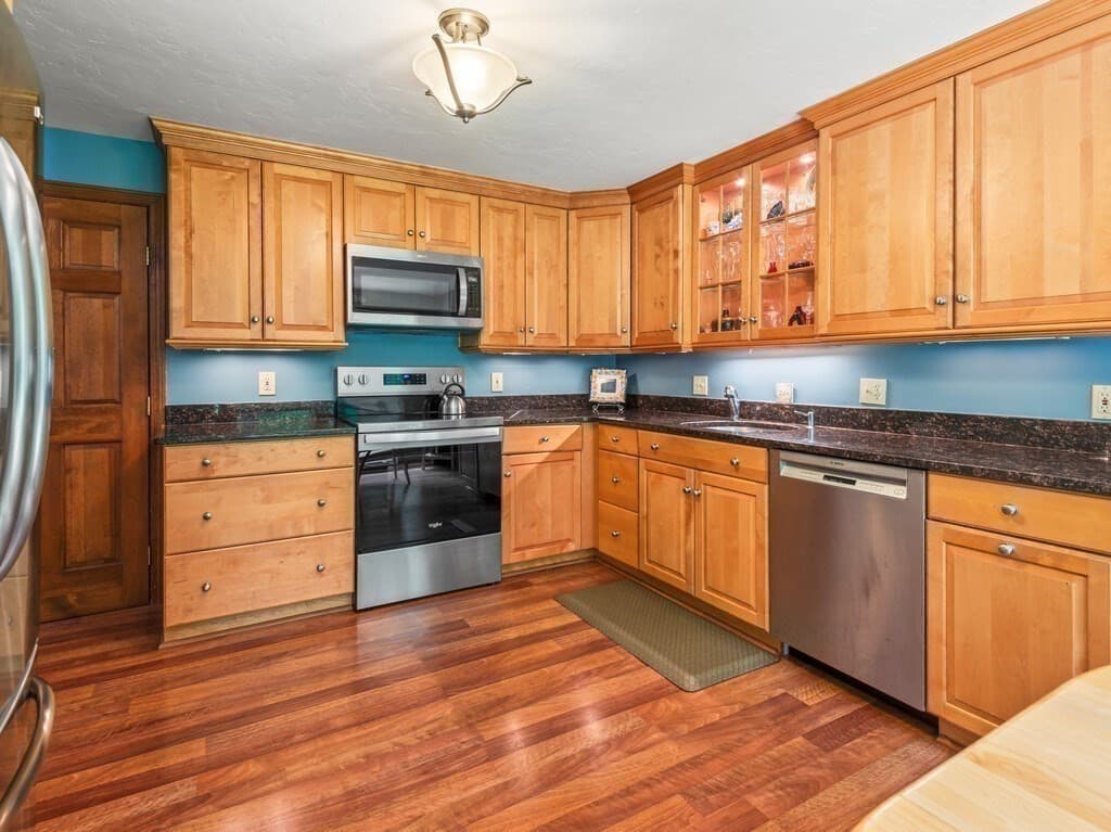 Single Family Residence at 3 Oakwood Dr, Webster MA 01570, Webster, photo 20 of 39