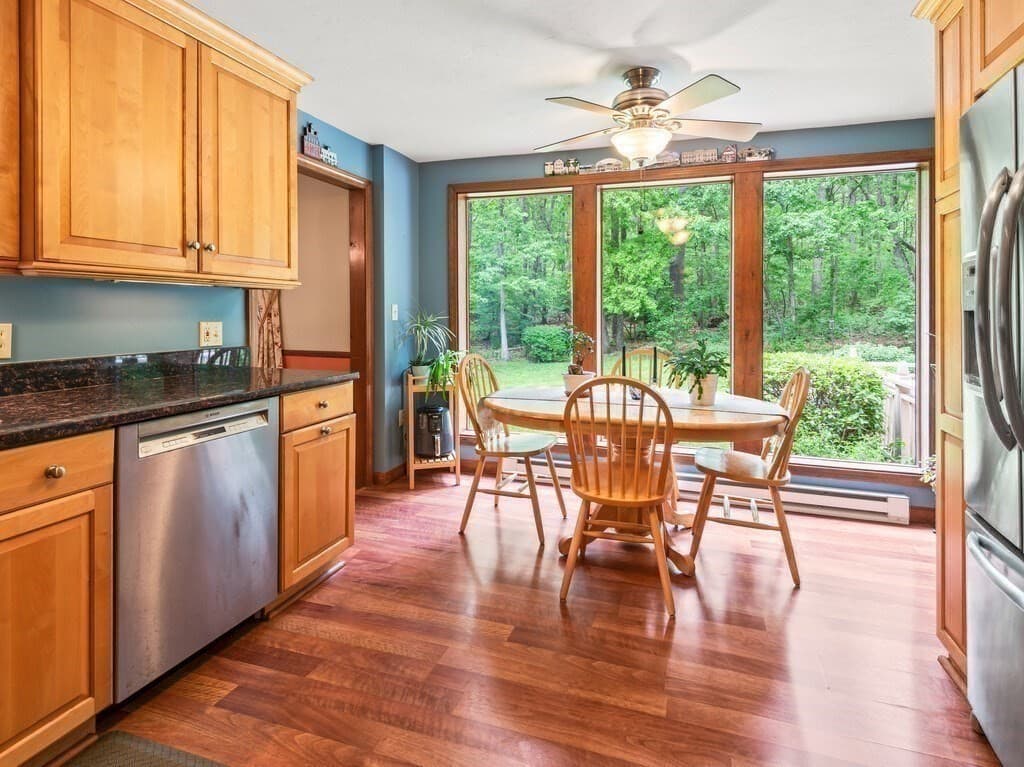 Single Family Residence at 3 Oakwood Dr, Webster MA 01570, Webster, photo 21 of 39