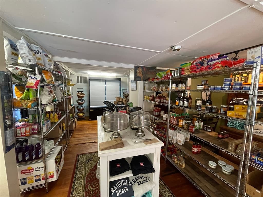 Commercial Sale at 628 Craigville Beach Rd, Barnstable MA 02632, photo 5 of 18