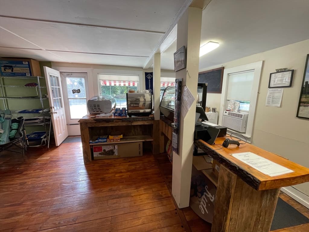 Commercial Sale at 628 Craigville Beach Rd, Barnstable MA 02632, photo 8 of 18