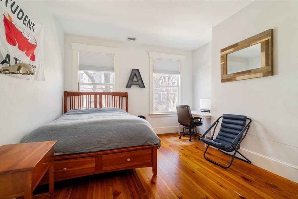 70 Oxford St, Somerville MA 02143 photo 22