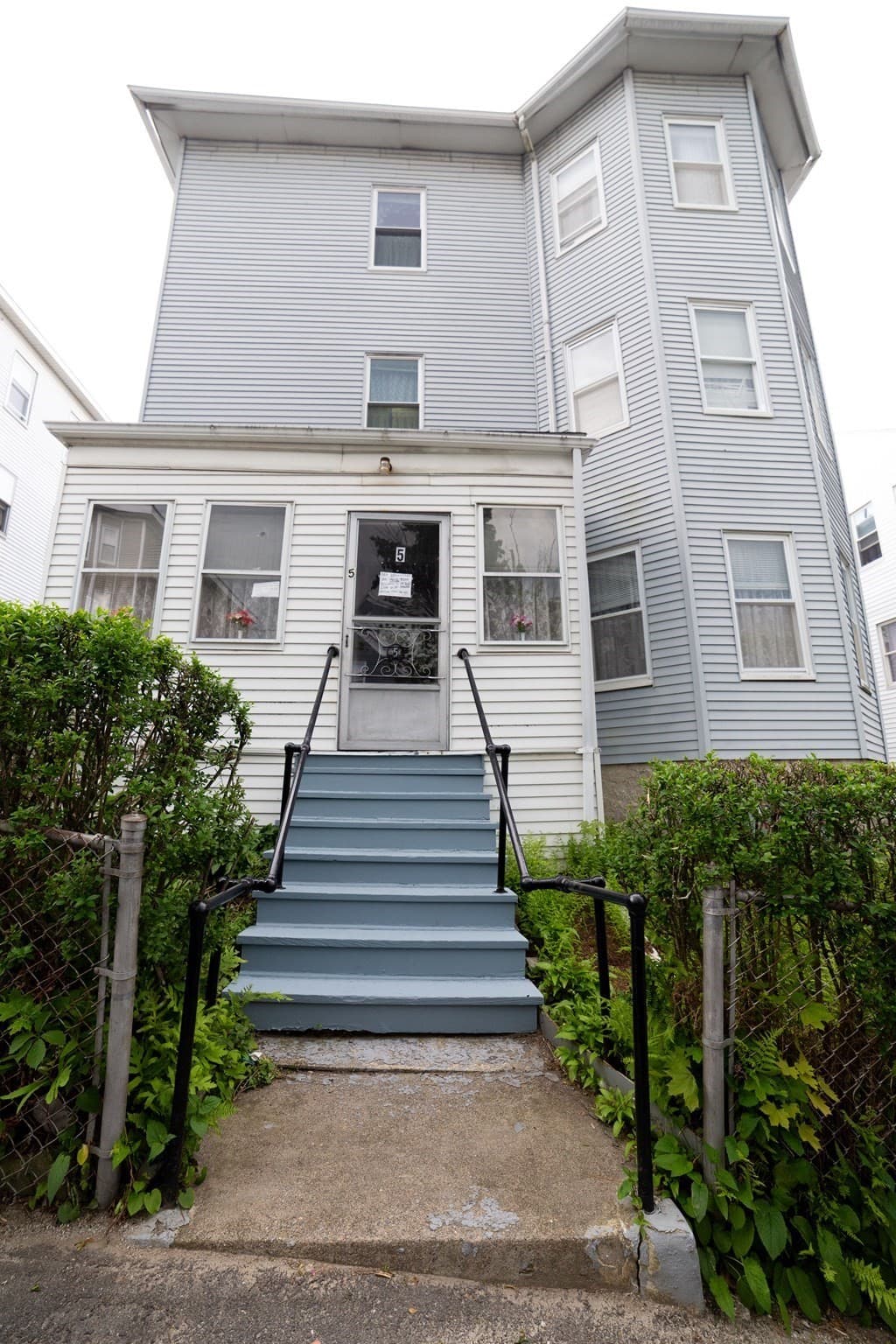 5 Suffield St, Worcester MA 01610