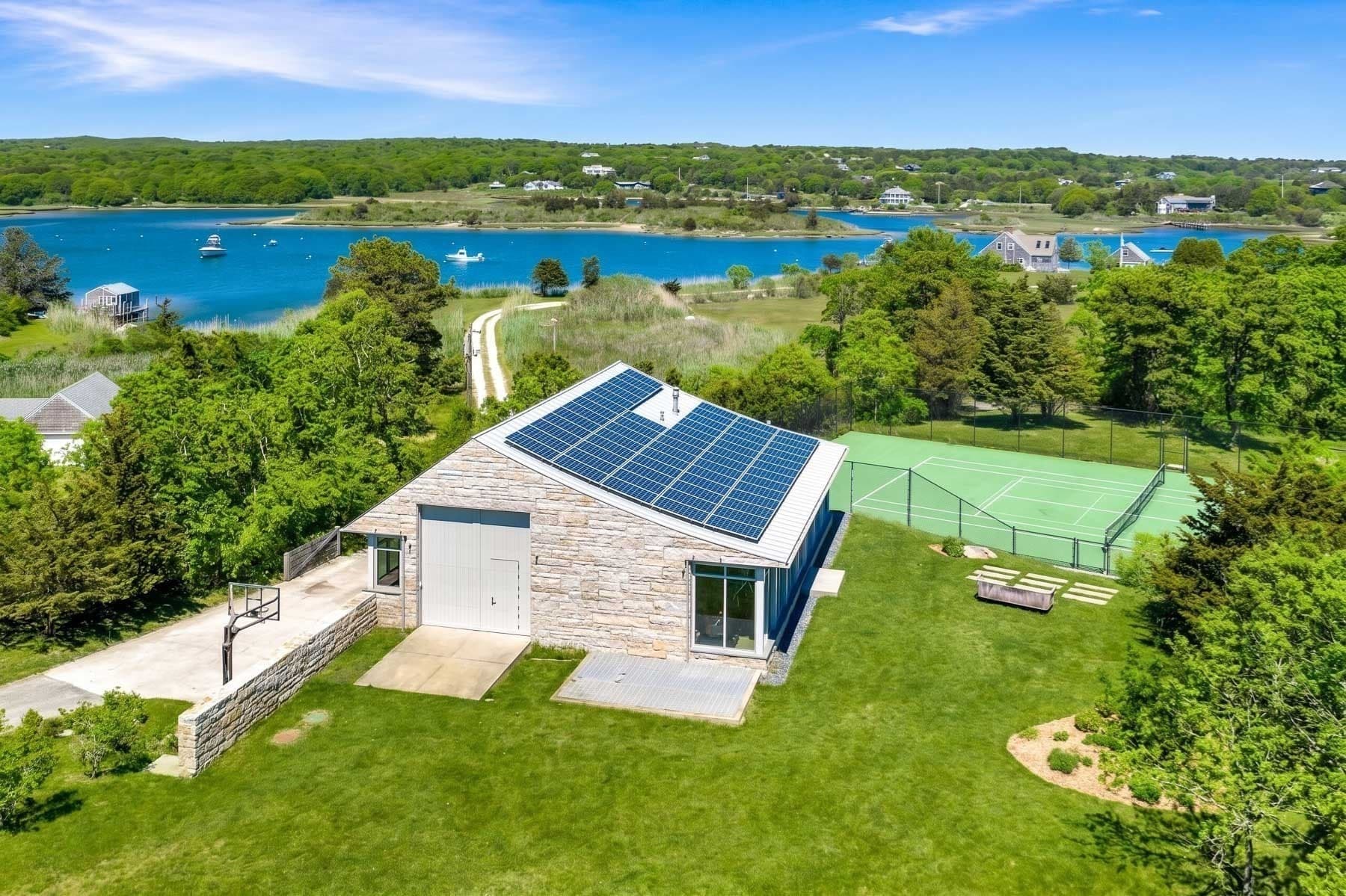 Single Family Residence at 18 Point Inner Way, Chilmark MA 02535, Chilmark, photo 8 of 42