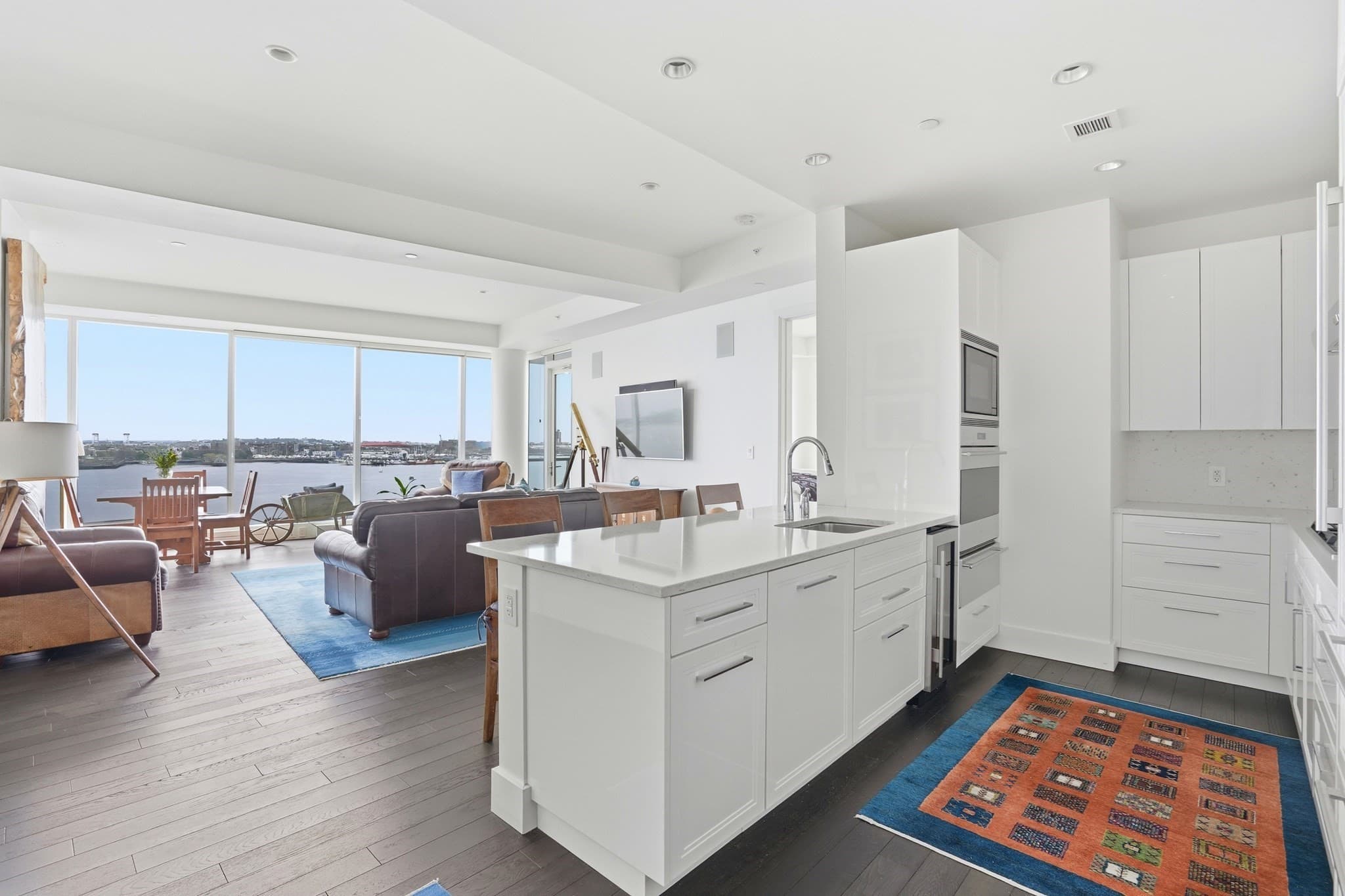 Condominium at 22 Liberty Dr # 9F, Boston MA 02110, photo 5 of 37