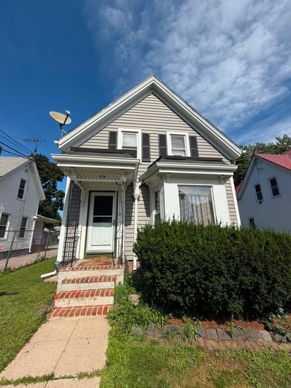 54 Clinton St, Brockton MA 02302