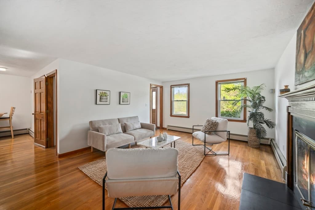 Single Family Residence at 9 Northbriar Road, Acton MA 01720, photo 10 of 32
