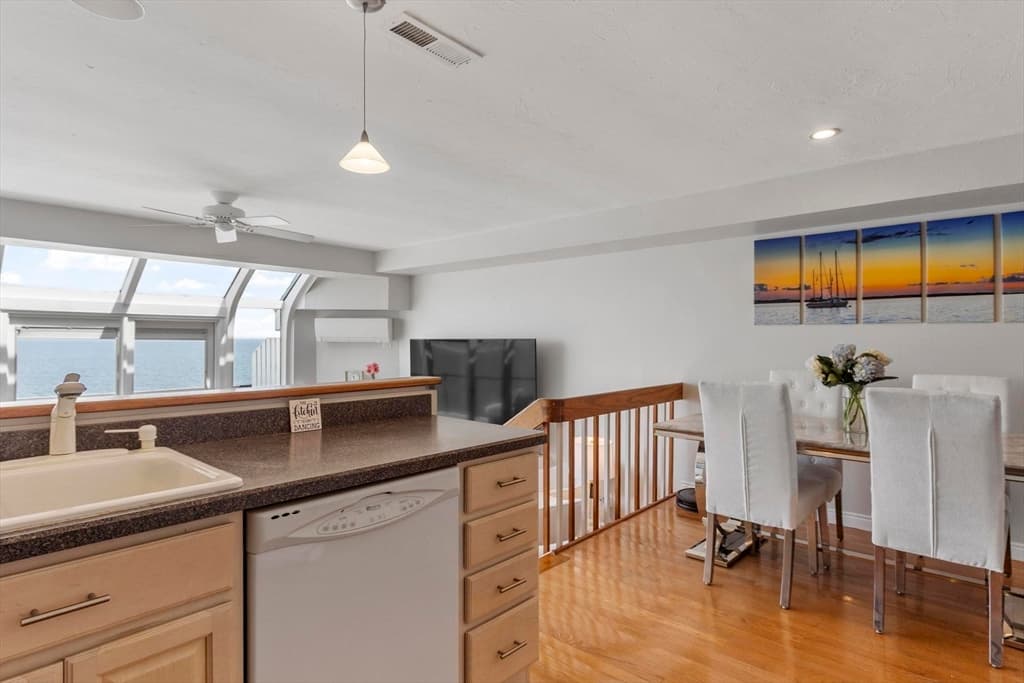 40 Oceanside # 40, Hull MA 02045 photo 16