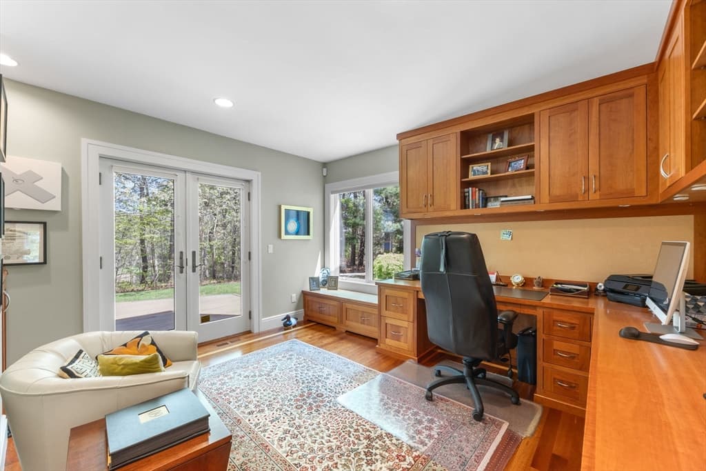 Single Family Residence at 476 Baxters Neck Rd, Barnstable MA 02648, Barnstable, photo 23 of 42