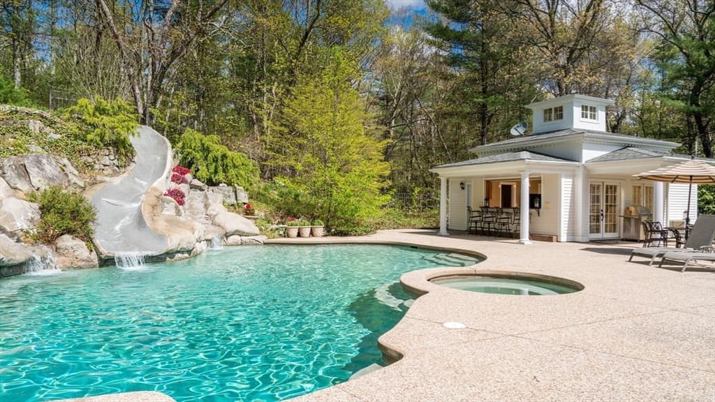 Single Family Residence at 5 Hamlins Crossing, Dover MA 02030, Dover, photo 36 of 42