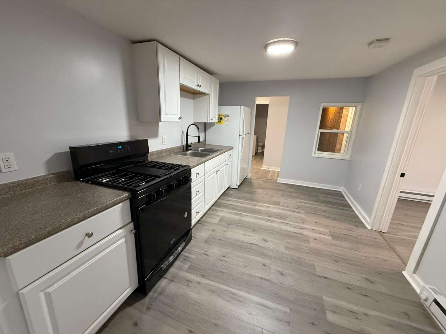 4 Family at 33 Union St, Southbridge MA 01550, Southbridge, photo 18 of 20