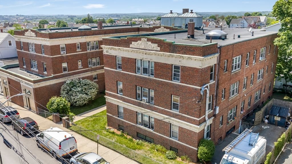 Condominium at 8 Walnut St # 28, Everett MA 02149, Everett, photo 3 of 23