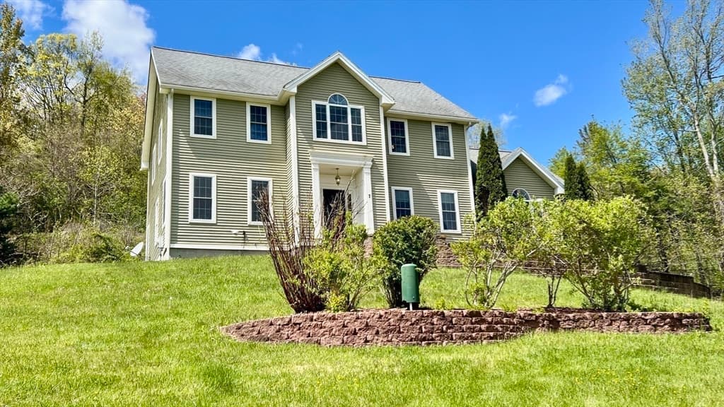7 Deer Run, Charlton MA 01507 photo 34