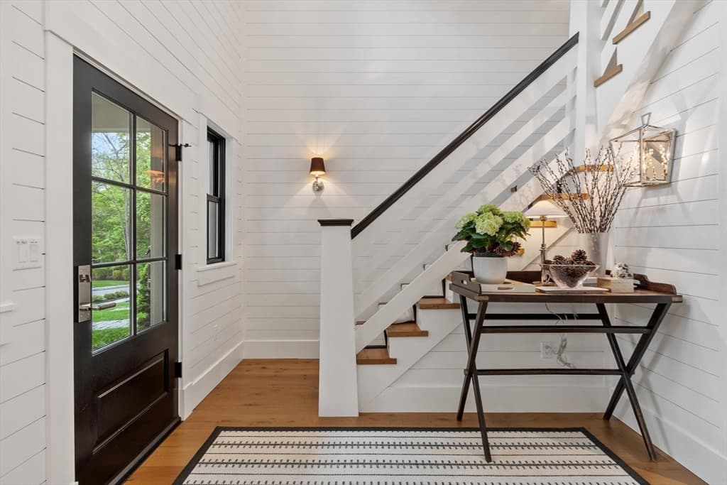 653 Main St, Concord MA 01742 photo 3