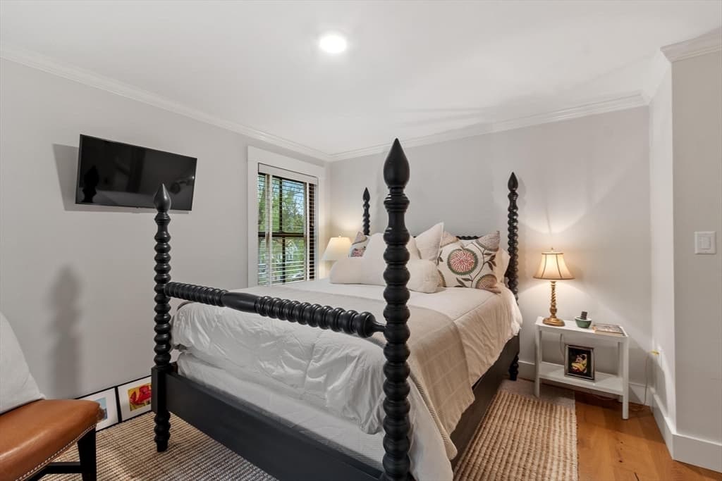653 Main St, Concord MA 01742 photo 32