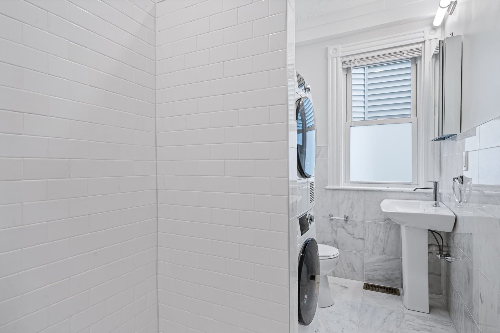 3 Family - 3 Units Up/Down at 35 Newport Street, Boston MA 02125, Boston, photo 12 of 28