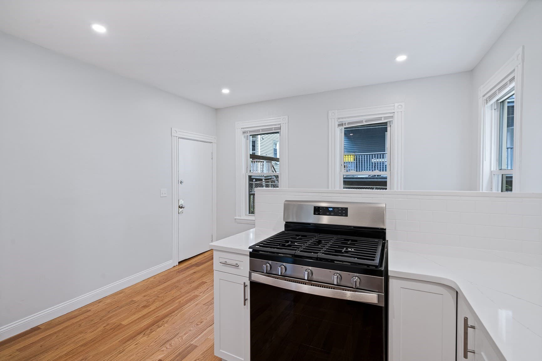 3 Family - 3 Units Up/Down at 35 Newport Street, Boston MA 02125, Boston, photo 5 of 28